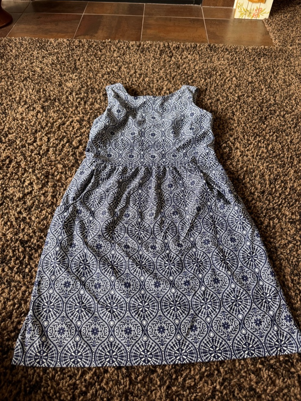 Jude connally size medium sleeveless navy/white dress with pockets